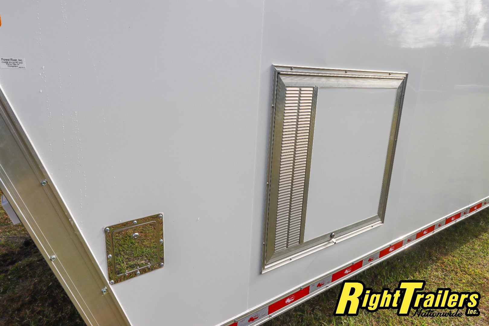 New 2025 Cargo Mate 8.5X48 Gooseneck Race Trailer