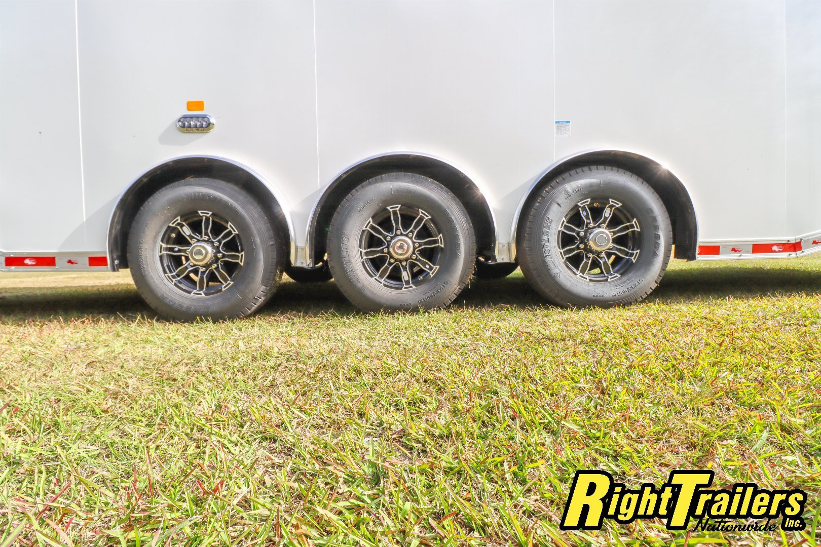 New 2025 Cargo Mate 8.5X48 Gooseneck Race Trailer