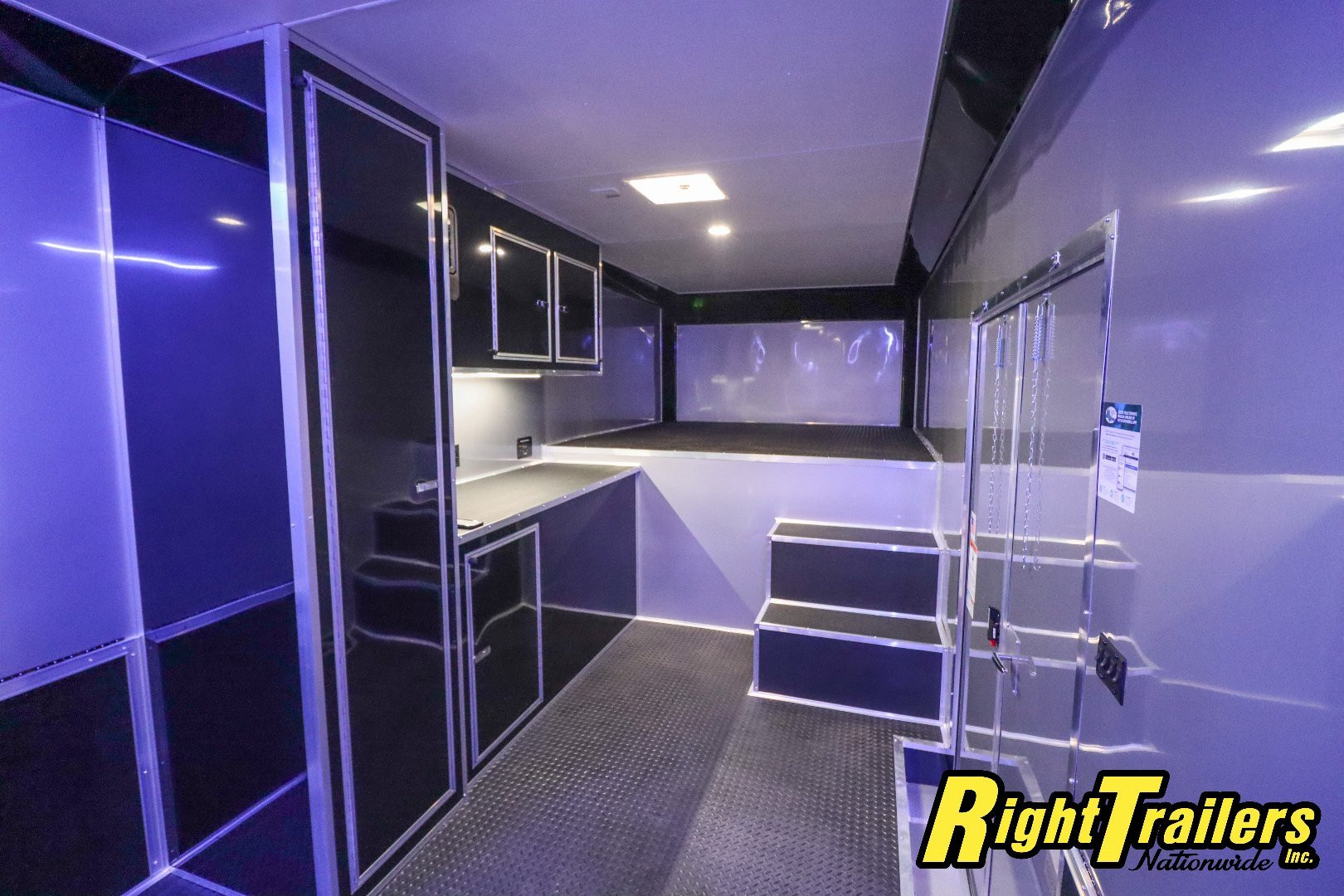 New 2025 Cargo Mate 8.5X48 Gooseneck Race Trailer