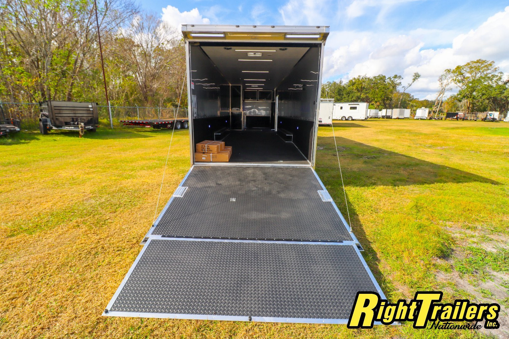 New 2025 Cargo Mate 8.5X34 Race Trailer