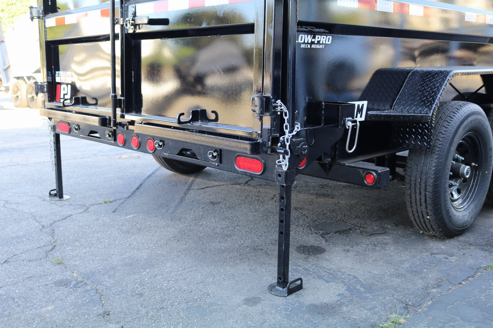 New 2026 PJ Trailers dm142 Dump Trailer