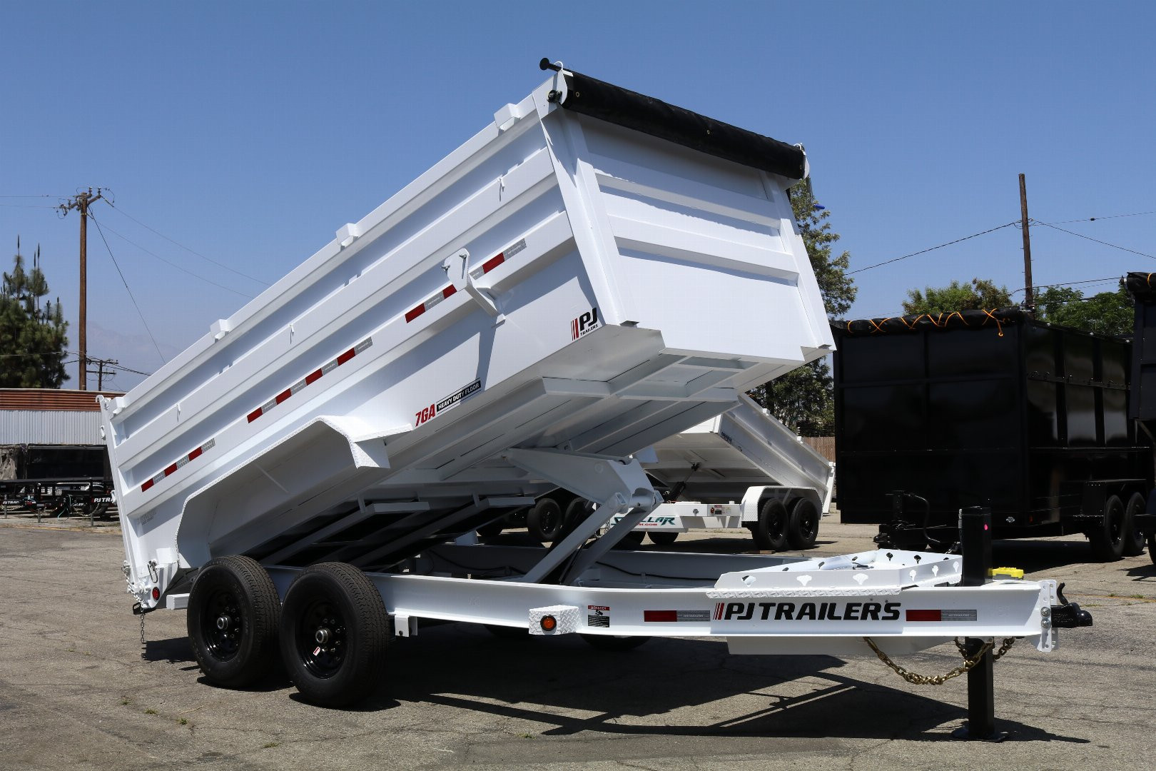 New 2026 PJ Trailers dm142 Dump Trailer