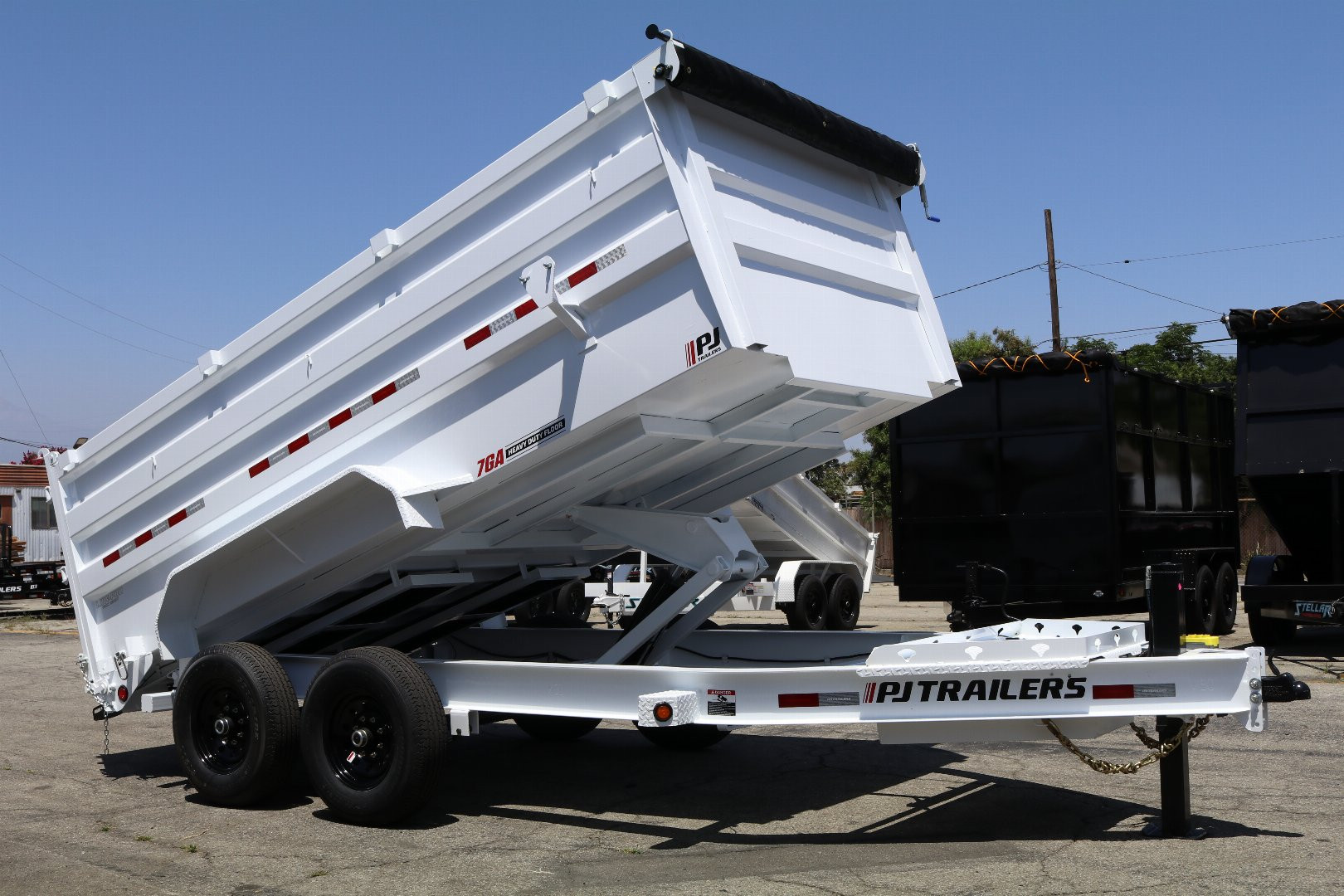 New 2026 PJ Trailers dm142 Dump Trailer