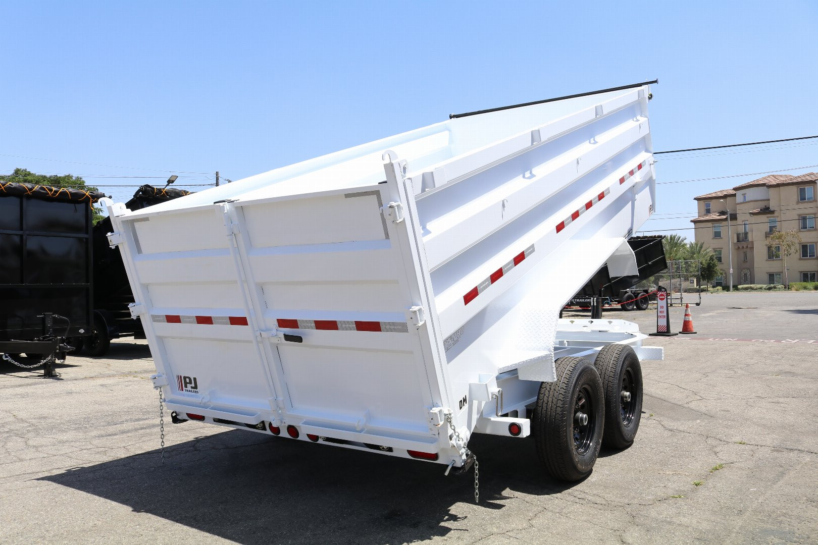 New 2026 PJ Trailers dm142 Dump Trailer