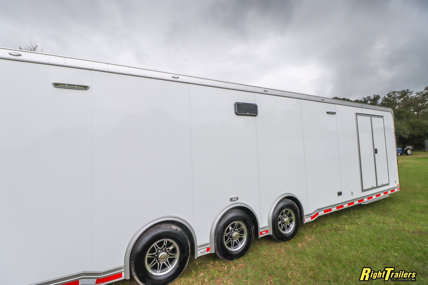 New 2025 inTech 8.5x34 Race Trailer