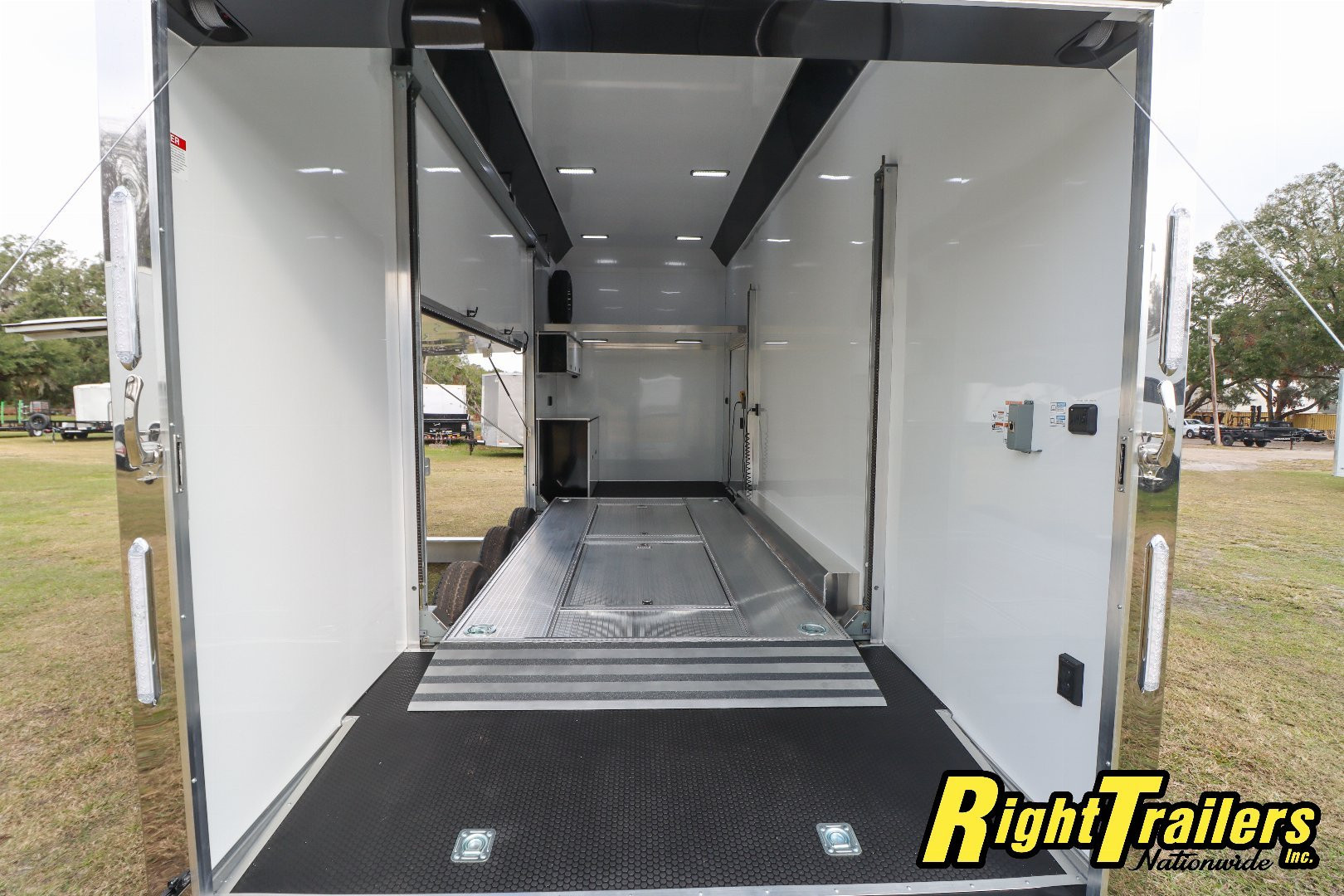 New 2025 ATC 8.5X26 Stacker