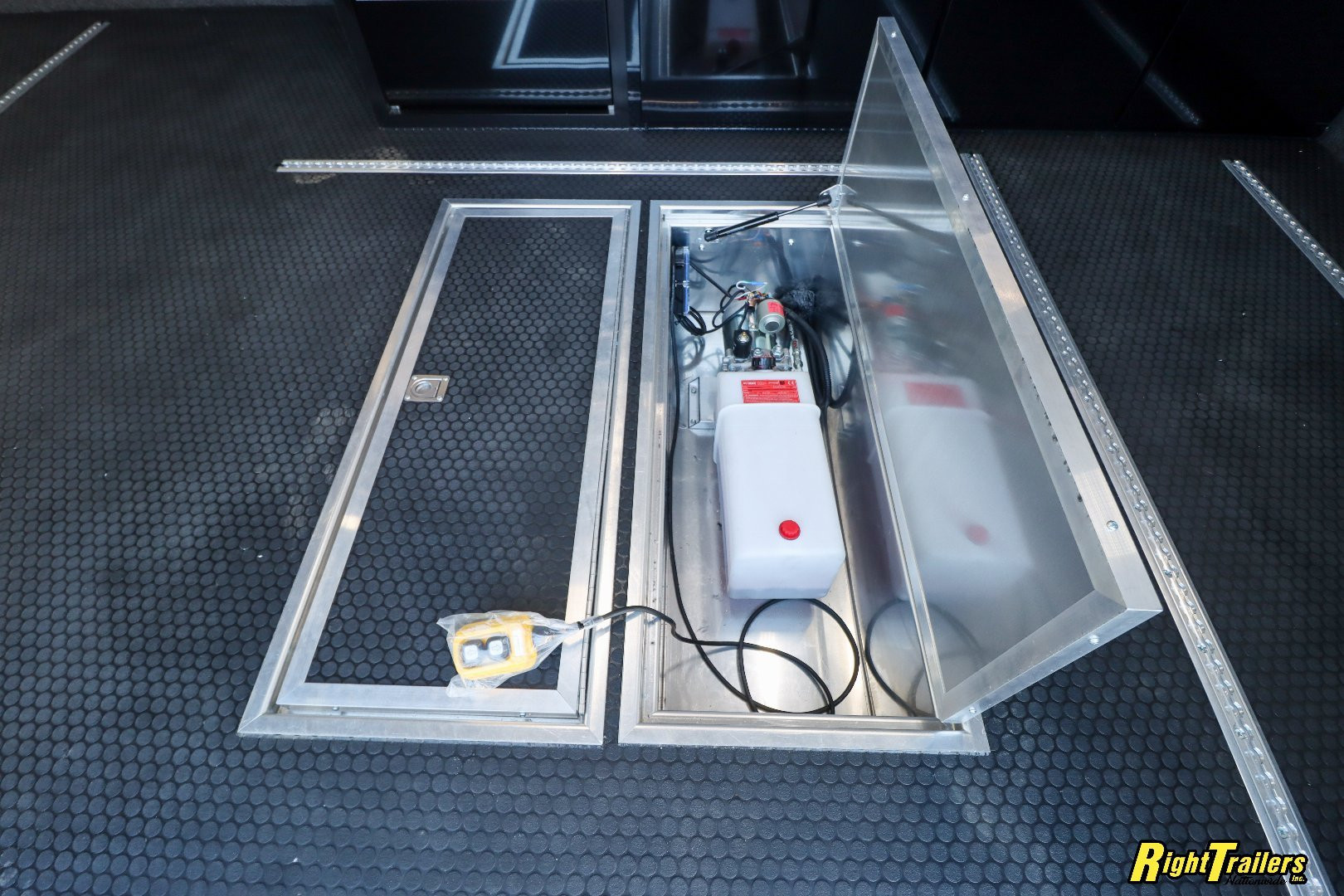 New 2025 ATC 8.5x36 RM900 Stacker