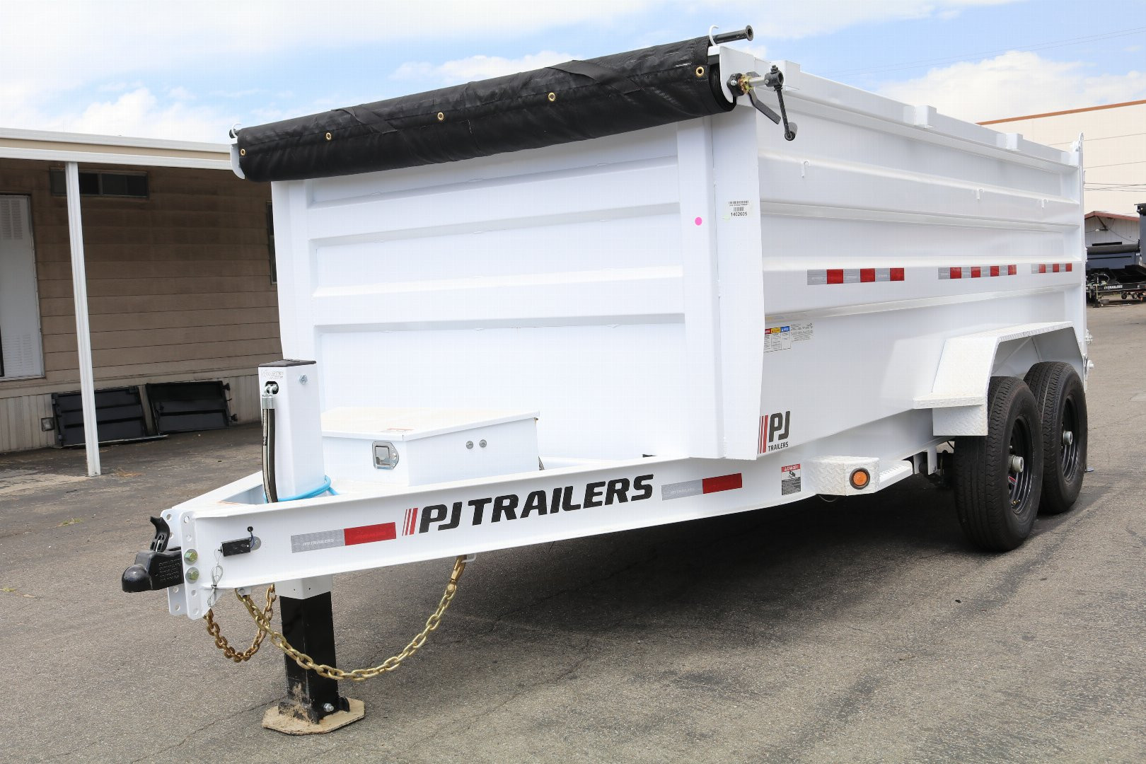 New 2026 PJ Trailers dm142 Dump Trailer