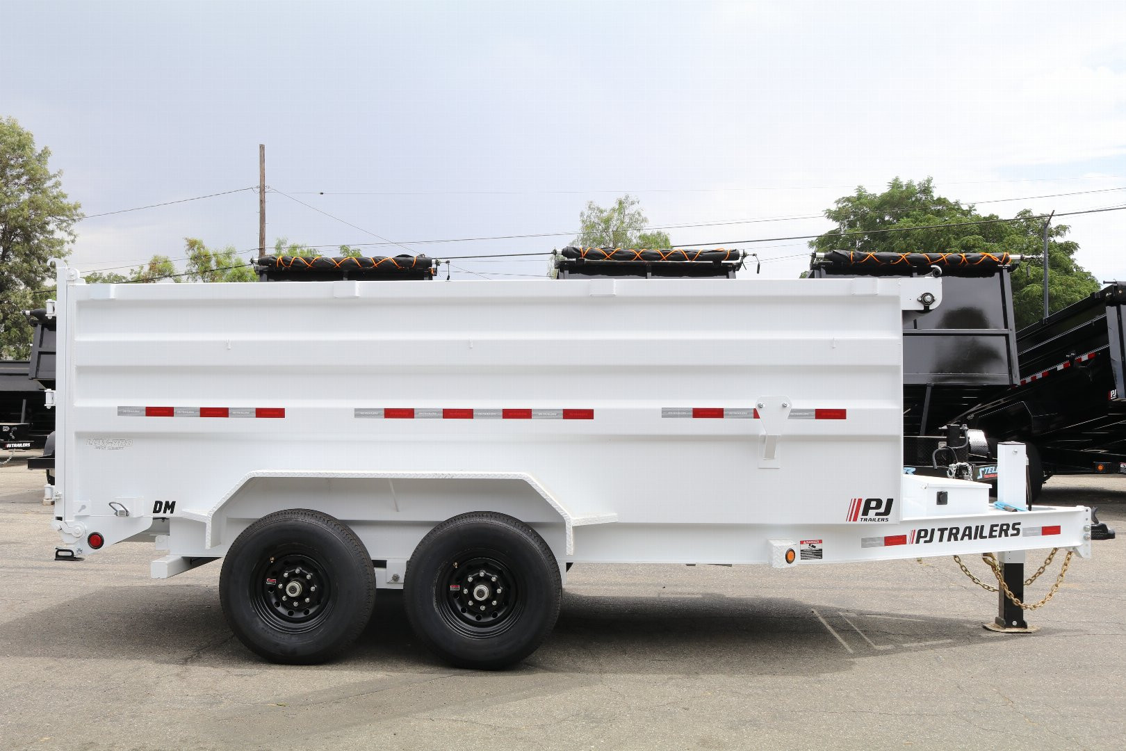 New 2026 PJ Trailers dm142 Dump Trailer