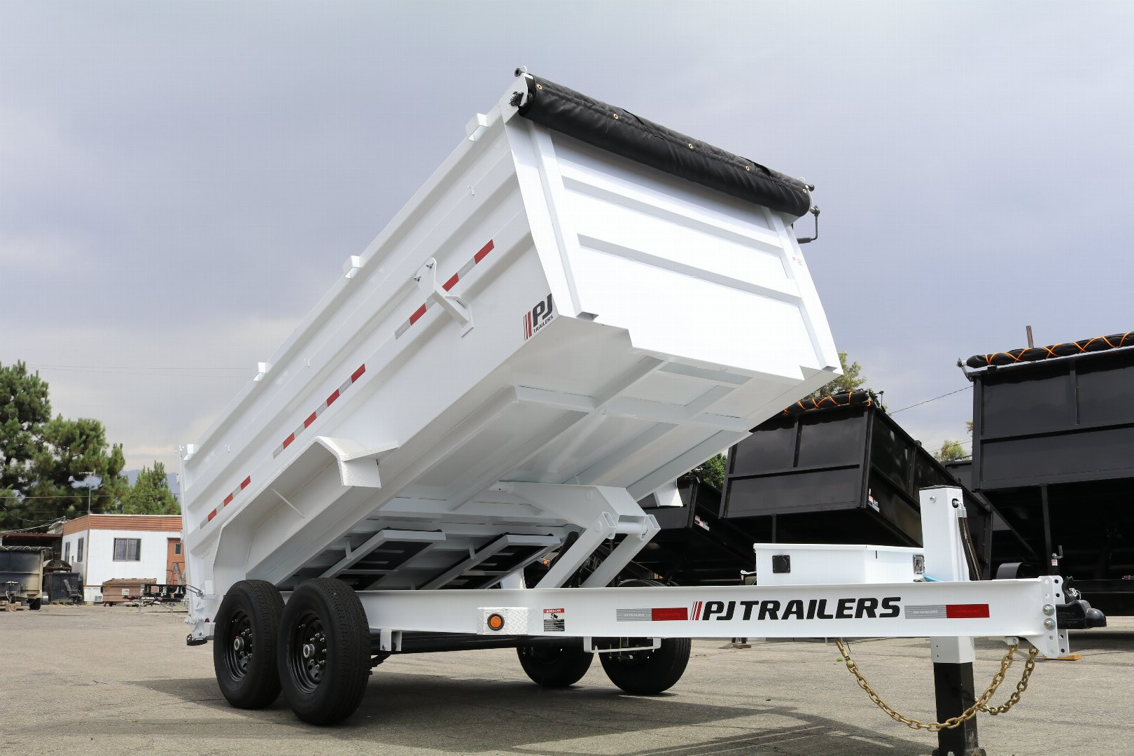 New 2026 PJ Trailers dm142 Dump Trailer