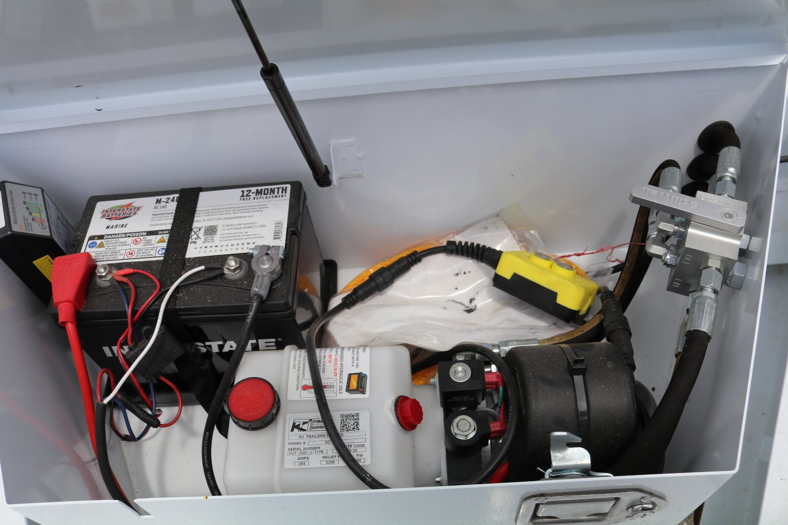 New 2026 PJ Trailers dm142 Dump Trailer