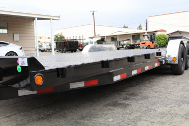 New 2025 PJ TRAILERS CH222 Car Hauler