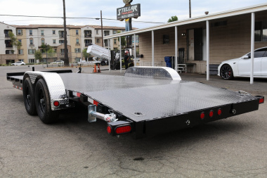New 2025 PJ Trailers ch202 Car Hauler