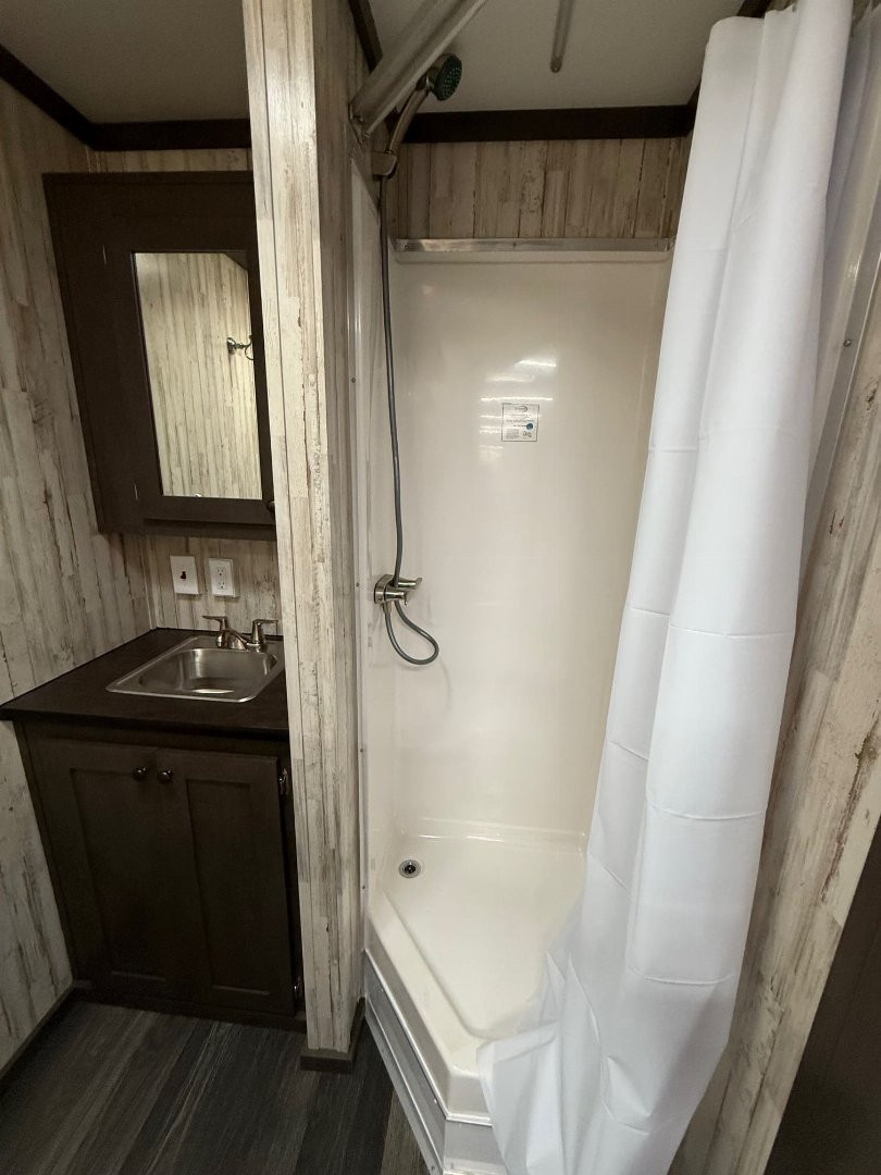 New 2025 CARGO MATE ELIMINATOR SS 8.5' X 34' BATH PKG