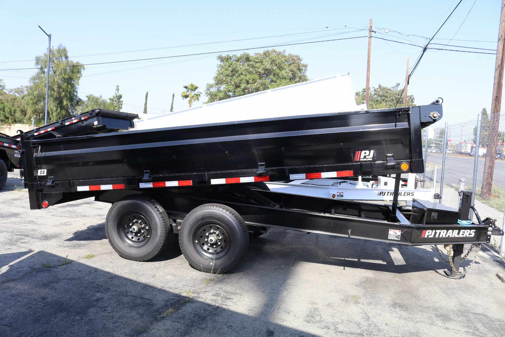 New 2025 PJ Trailers Deckover Trailer