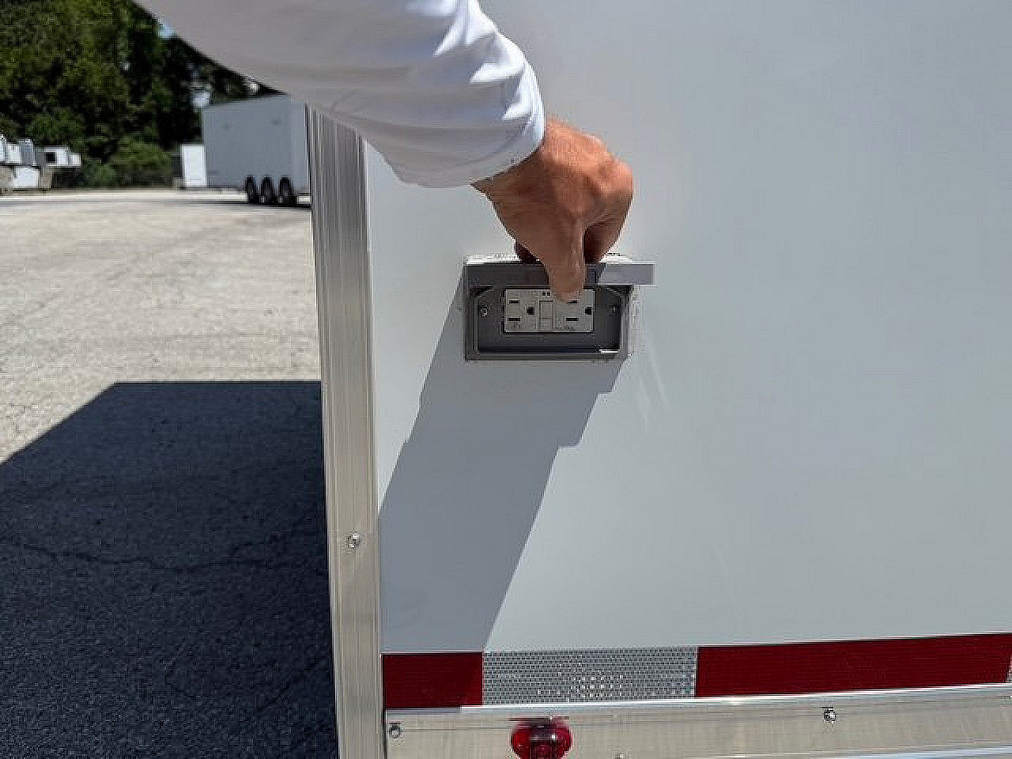 New 2024 VINTAGE 8.5X44 RACE TRAILER