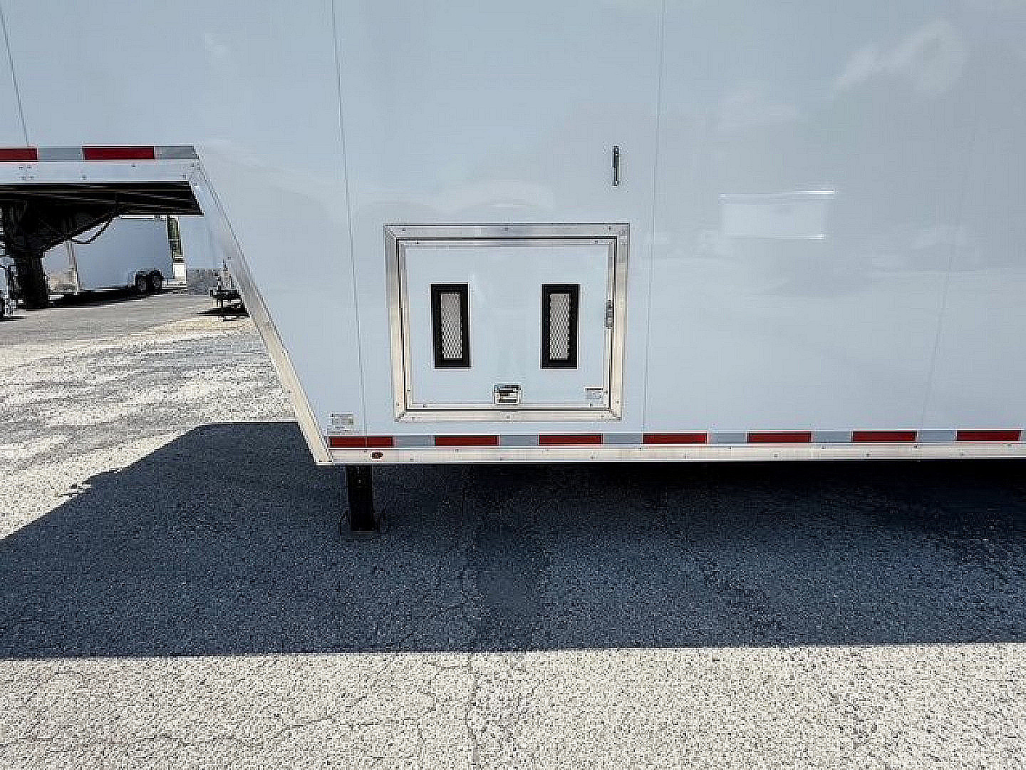 New 2024 VINTAGE 8.5X44 RACE TRAILER