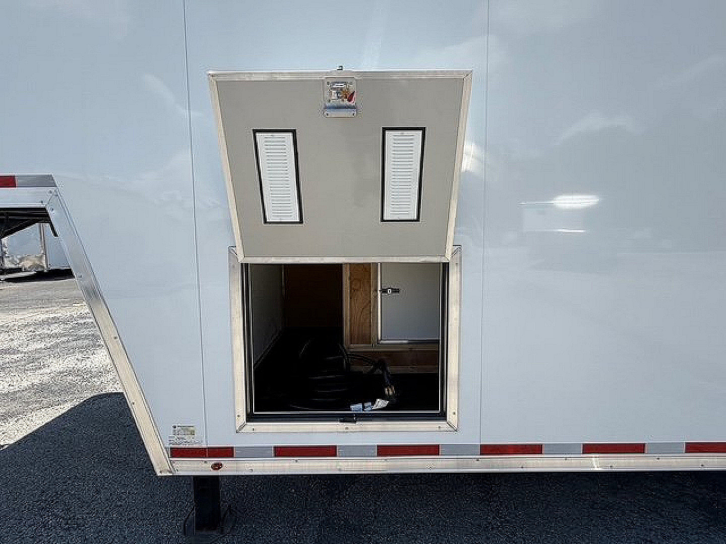 New 2024 VINTAGE 8.5X44 RACE TRAILER