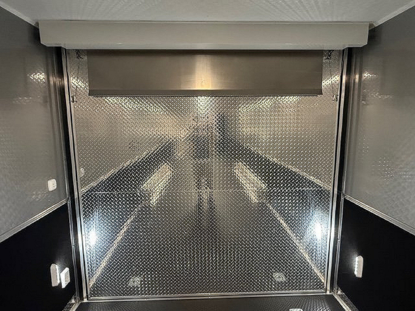 New 2024 VINTAGE 8.5X44 RACE TRAILER