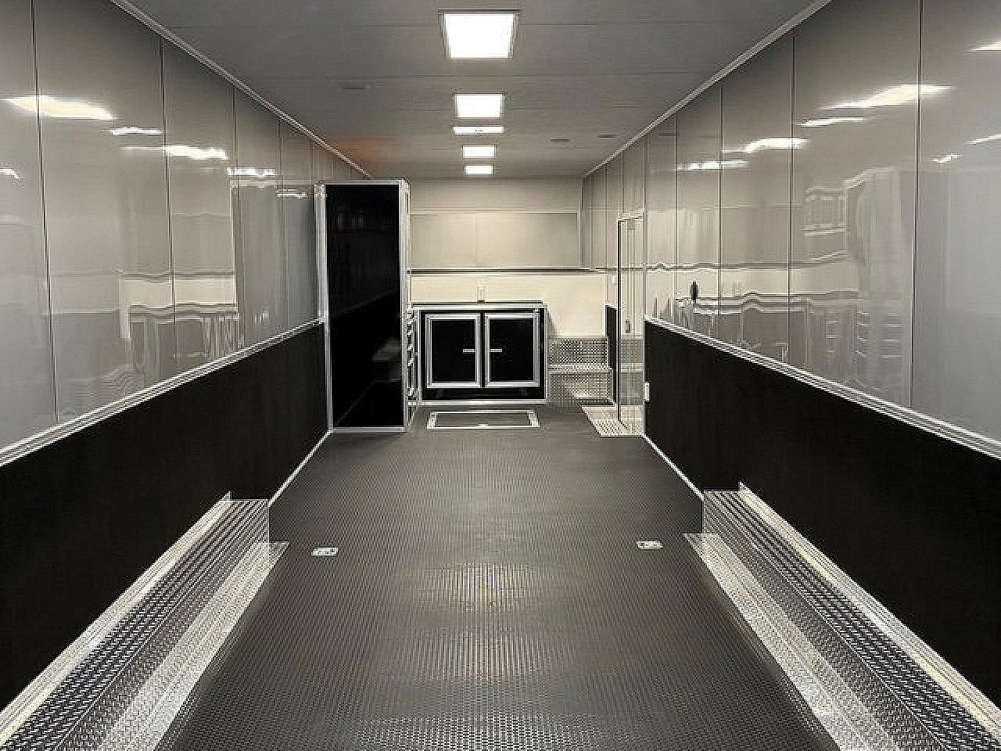 New 2024 VINTAGE 8.5X44 RACE TRAILER