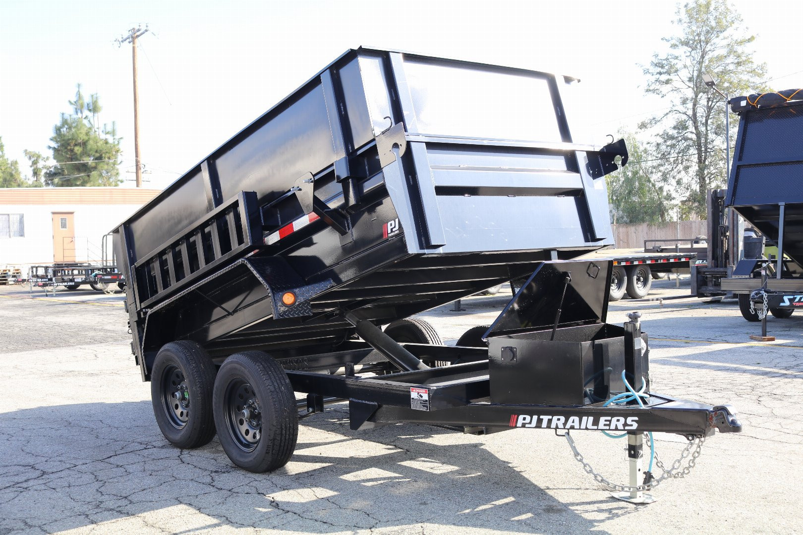 New 2023 PJ Trailers d5 Dump Trailer