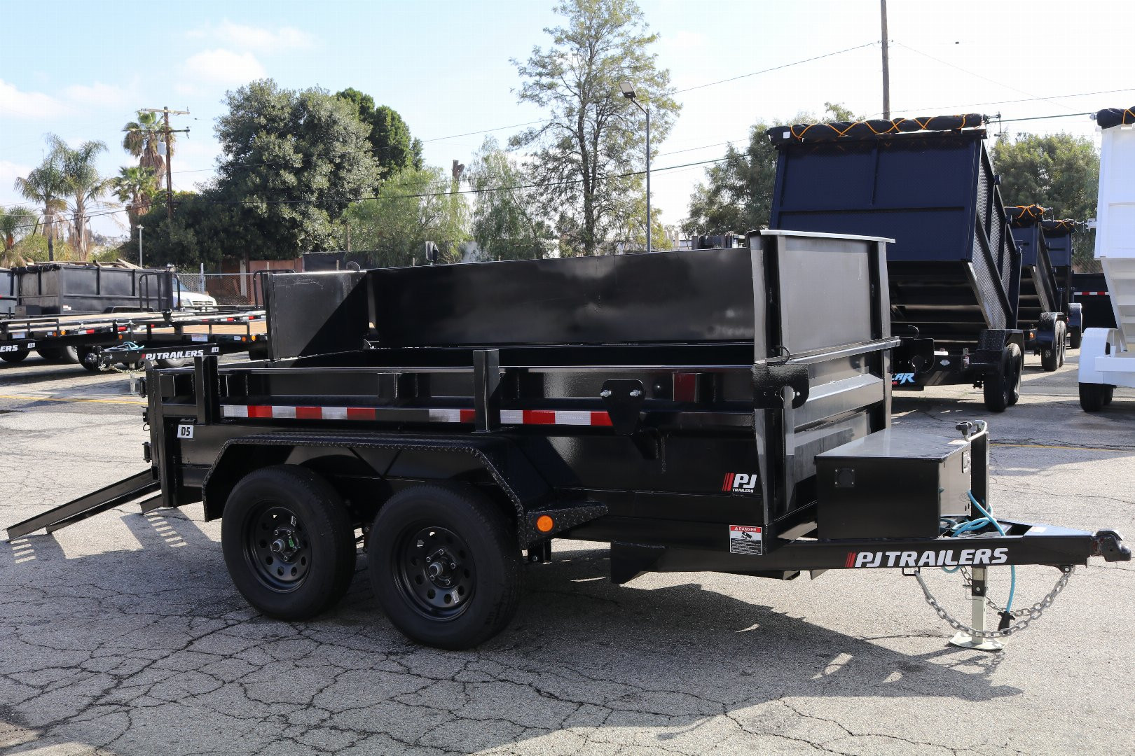 New 2023 PJ Trailers d5 Dump Trailer