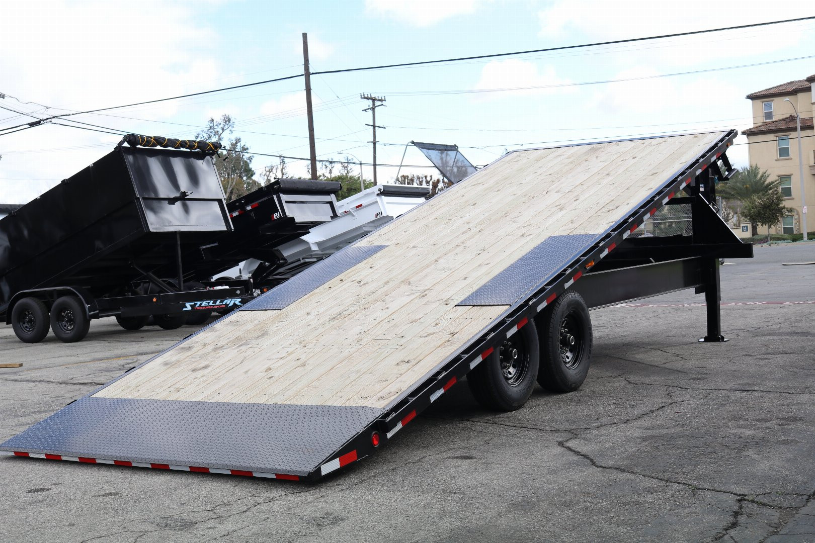 New 2025 PJ Trailers T9 Deck over Tilt Trailer