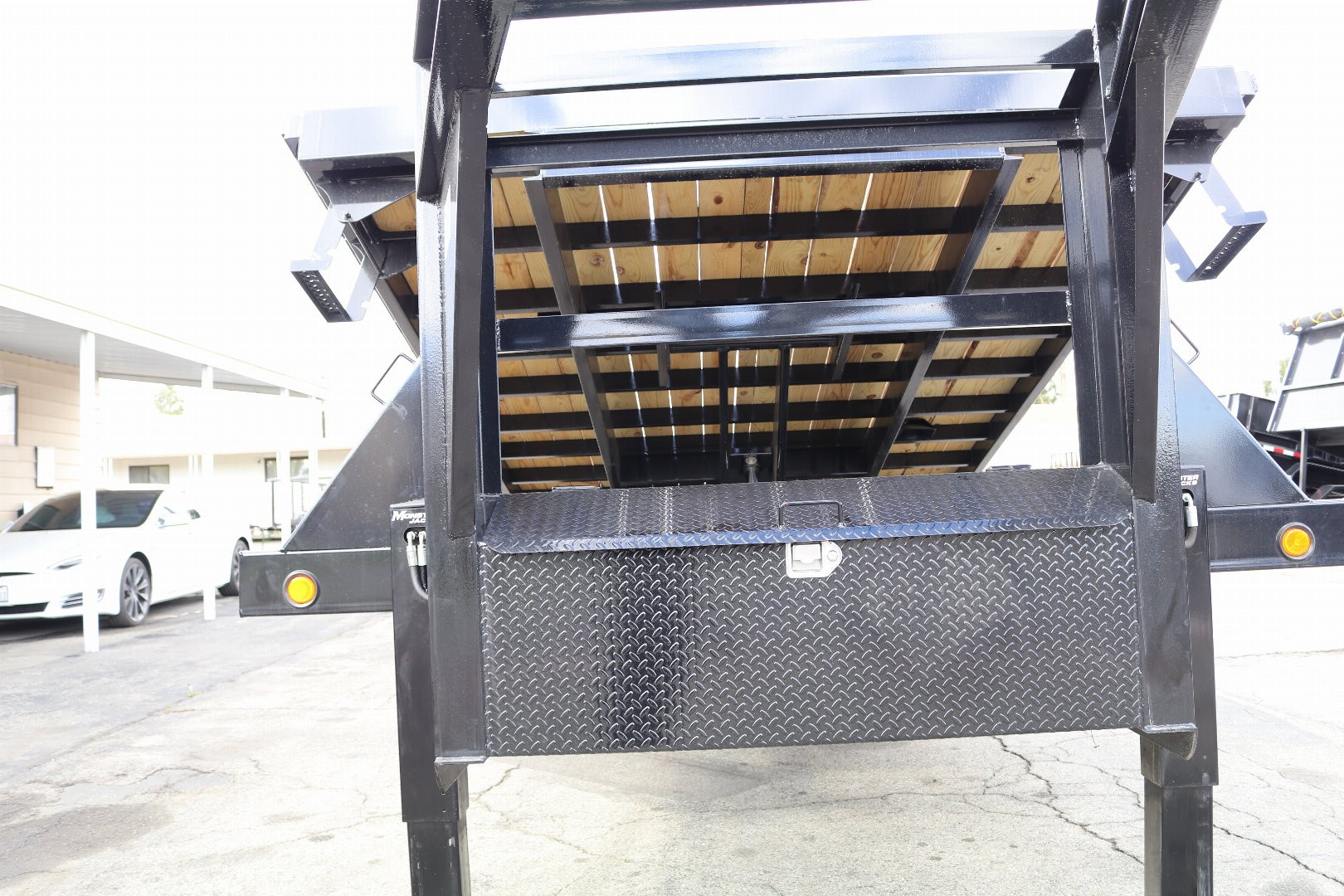 New 2025 PJ Trailers T9 Deck over Tilt Trailer