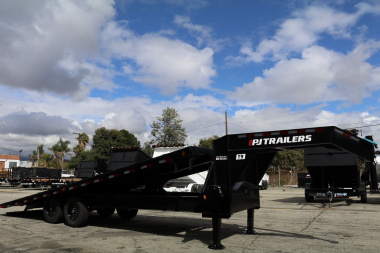 New 2025 PJ Trailers T9 Deck over Tilt Trailer