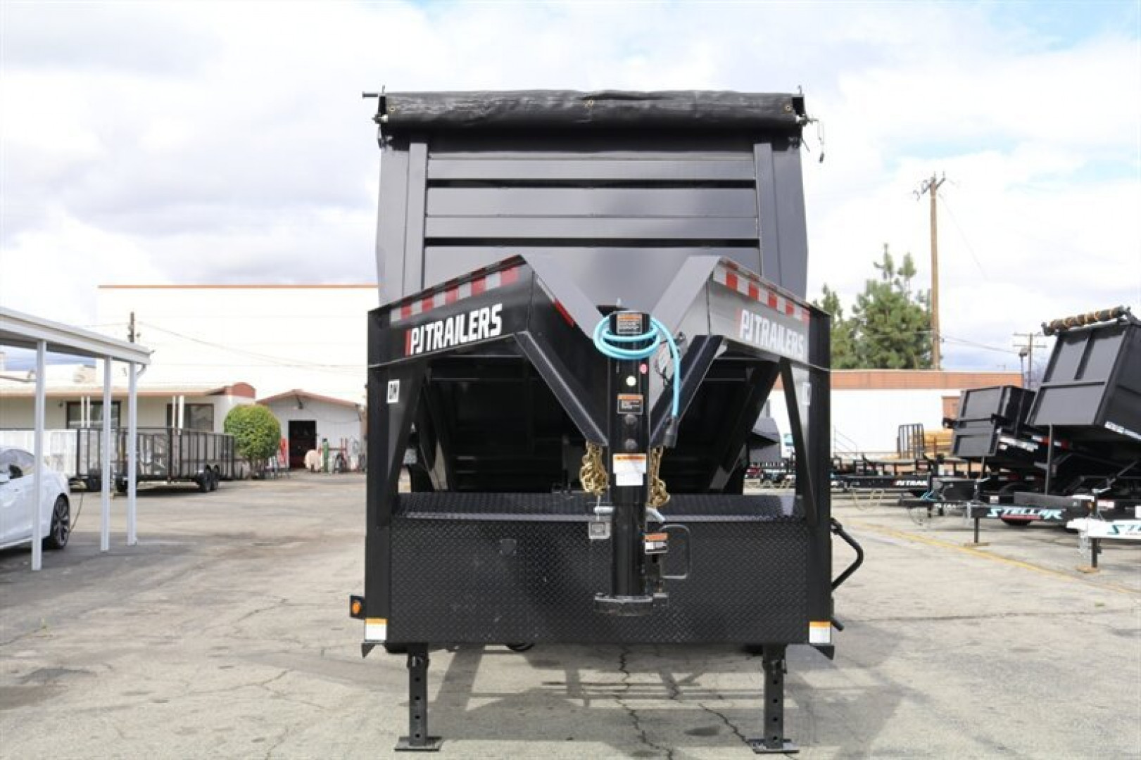 New 2025 PJ Trailers DM162 Dump Trailer