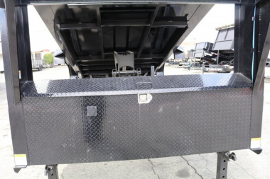 New 2025 PJ Trailers DM162 Dump Trailer