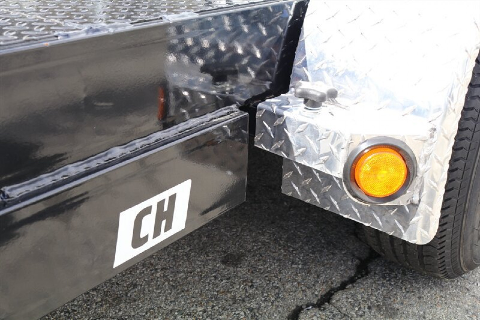 New 2025 PJ Trailers CH202 Carr Hauler