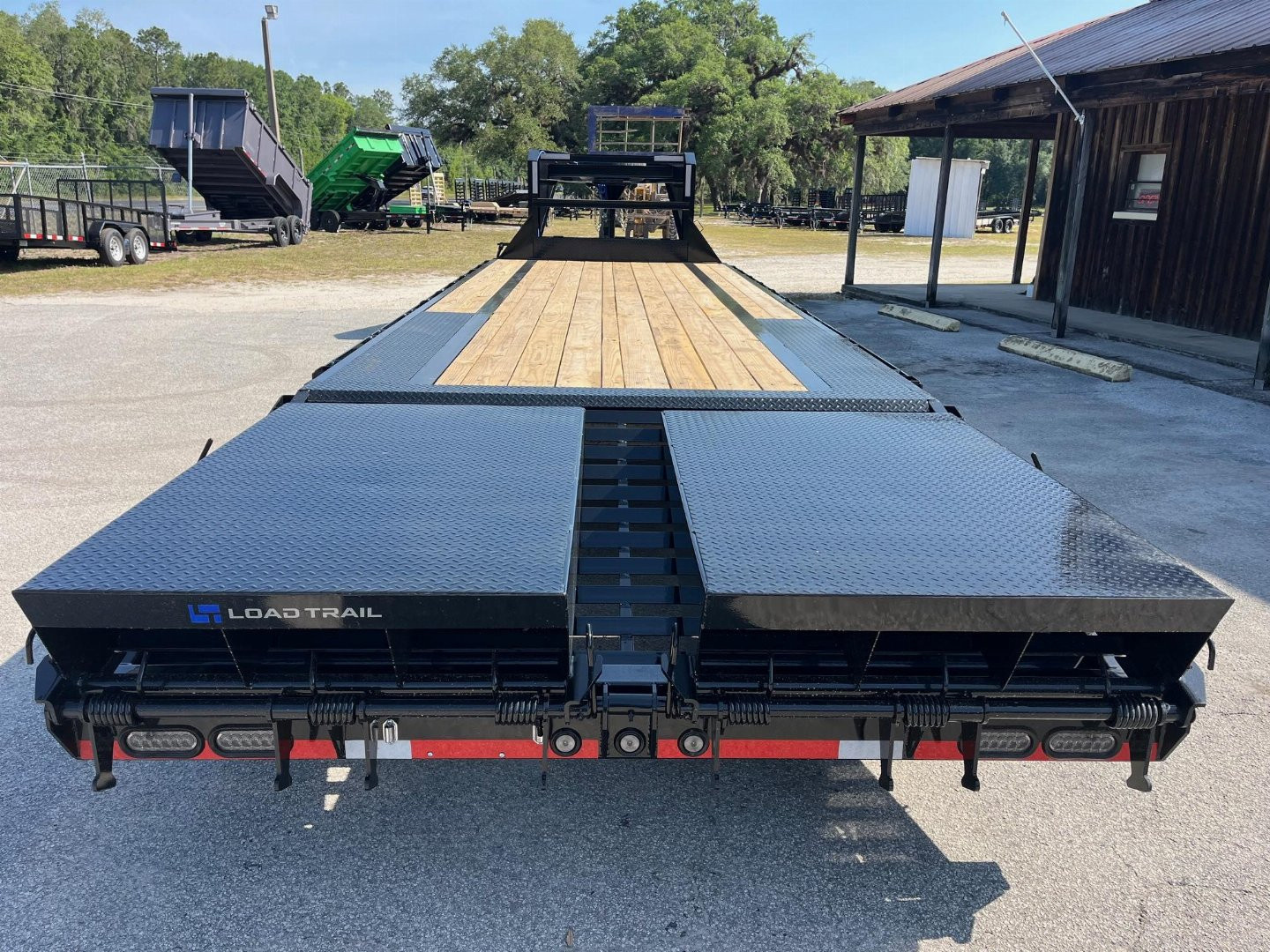 New 2025 Load Trail 102 x 28 14k Gooseneck W/ Max Ramps