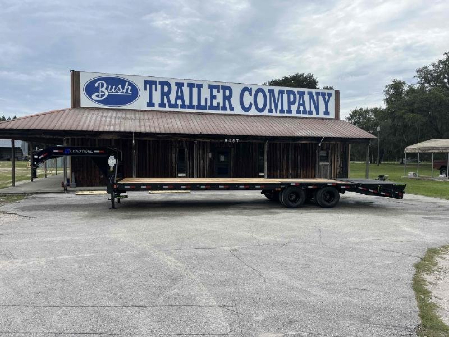 New 2025 Load Trail 102 X 30 Tandem Low-Pro Gooseneck