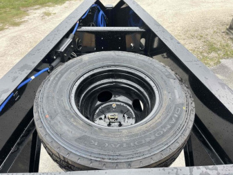 New 2025 Load Trail 102 X 30 Tandem Low-Pro Gooseneck