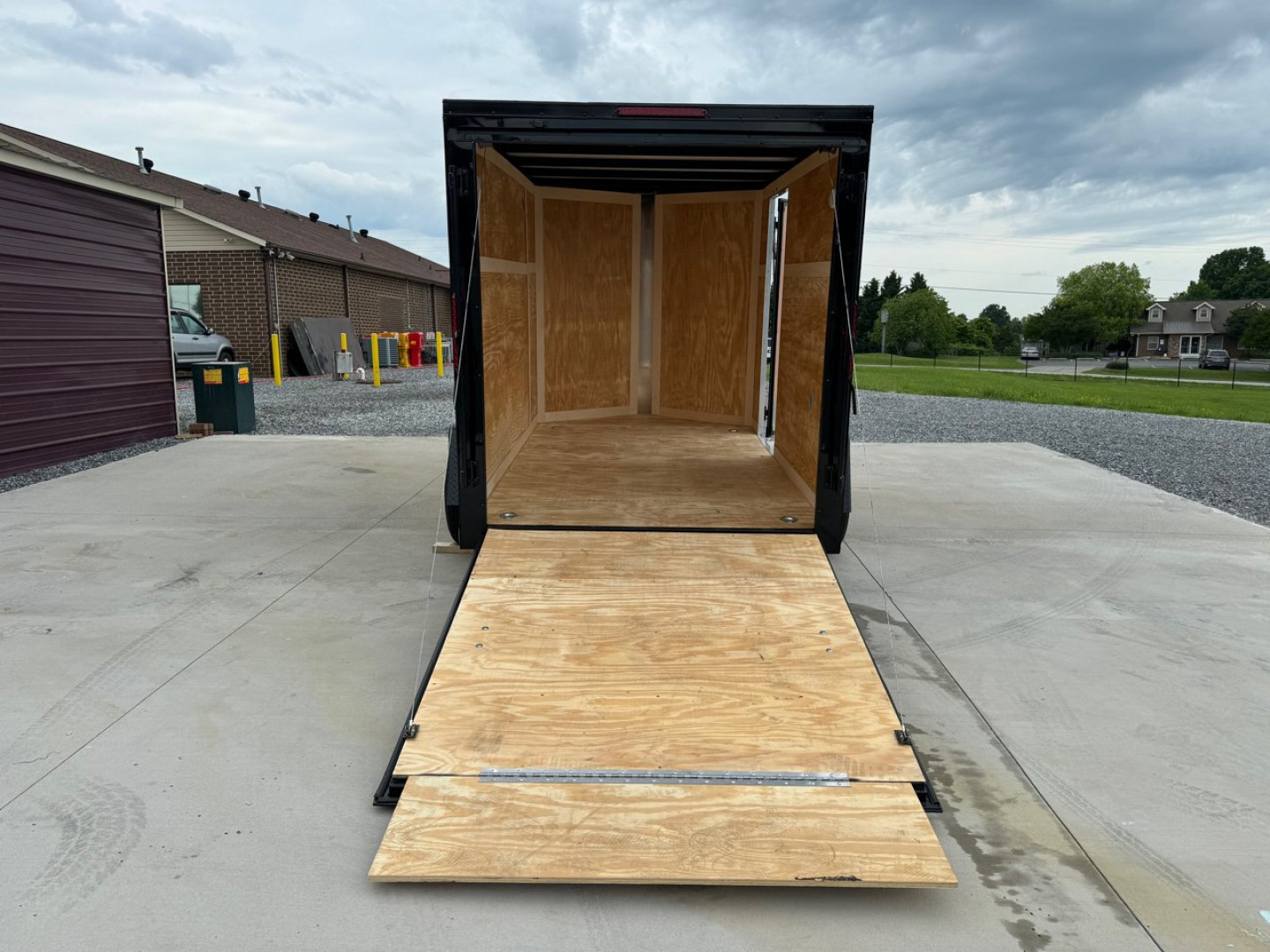 New HOMESTEADER 6X10 Enclosed Trailer 610IS