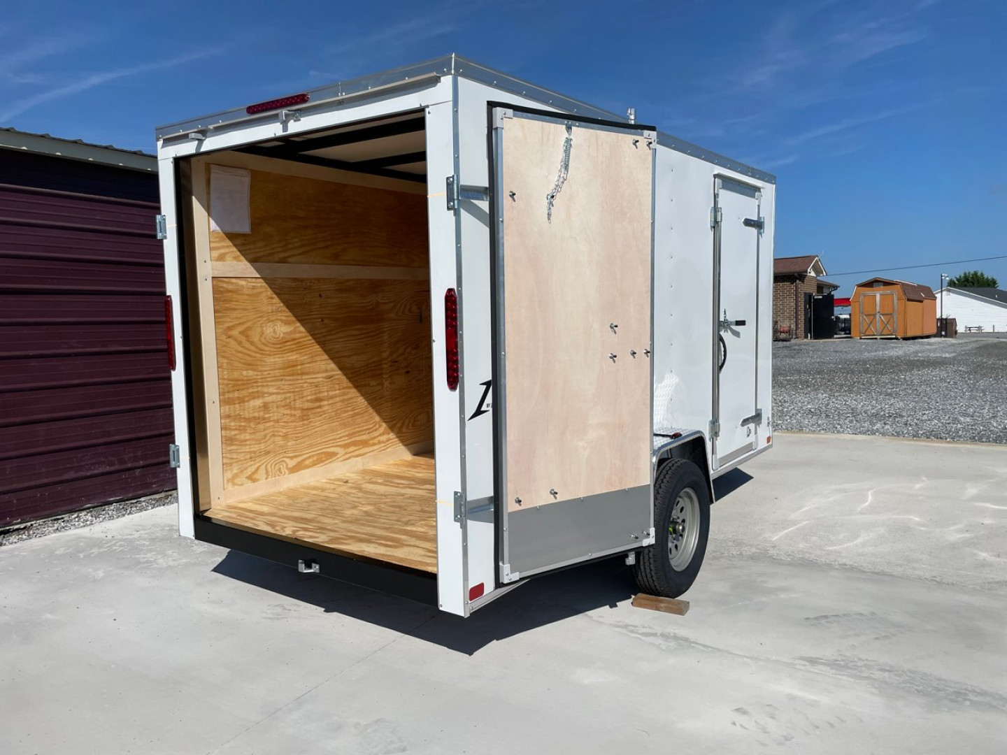 New HOMESTEADER 6X12 Enclosed Trailer 612IS