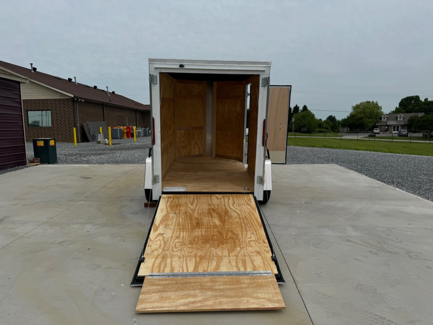 New HOMESTEADER 5X8 Enclosed Trailer 508IS