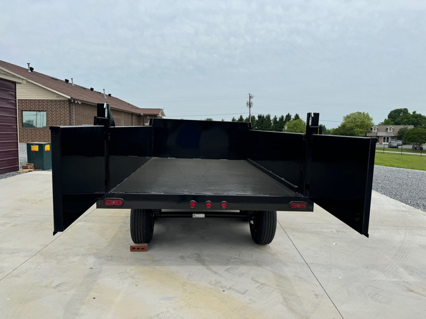 New 2024 HOMESTEADER 6X10 Dump Trailer 610MB