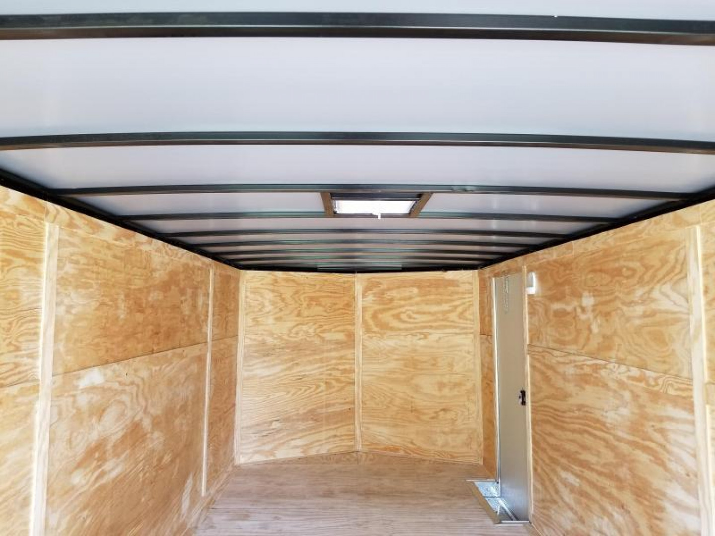 New 8.5x20 3500lb Enclosed Car Hauler Rock Solid Cargo