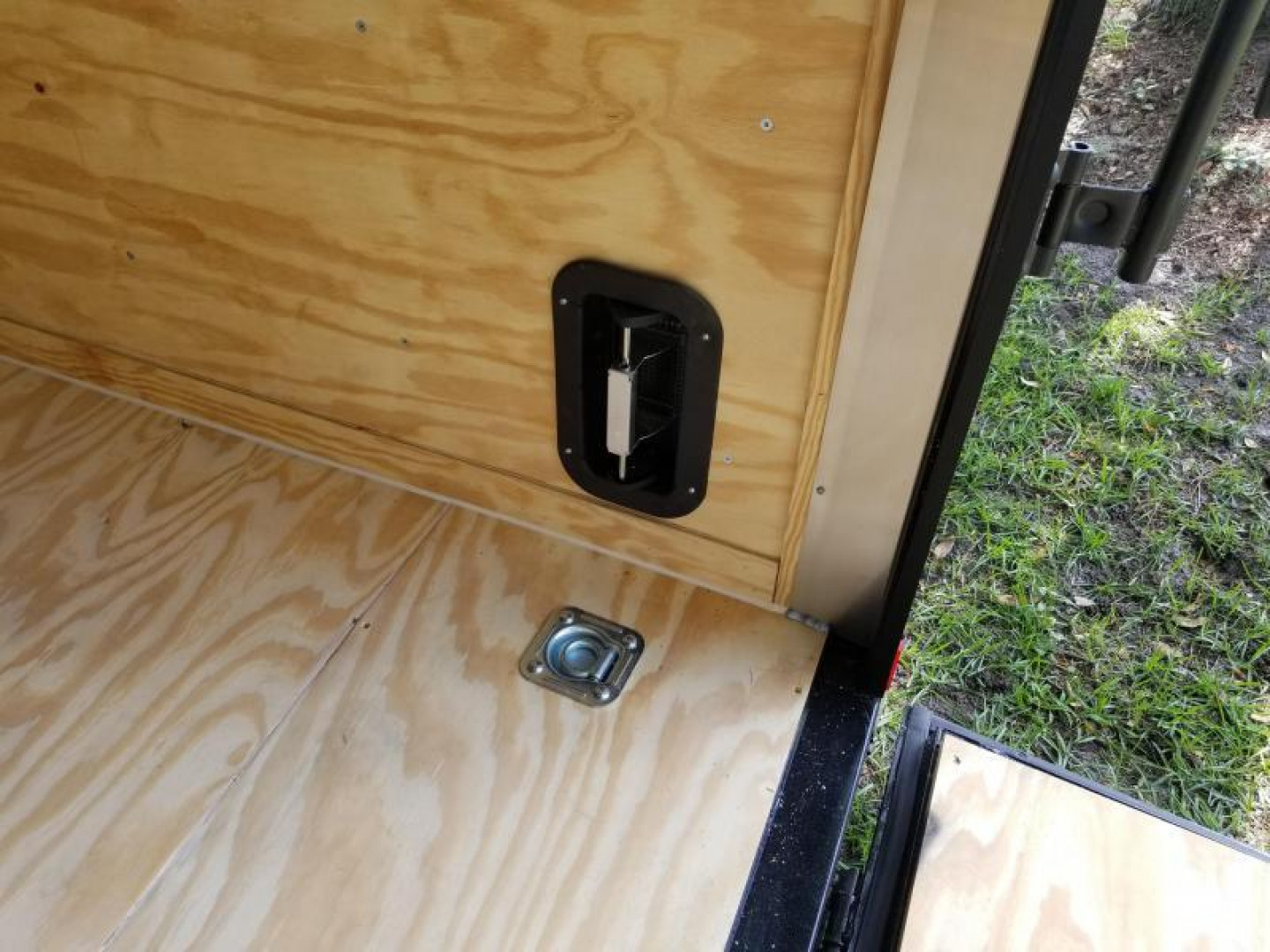 New 7x16 Blackout Elite Rock Solid Cargo (White/Ch.Gray)