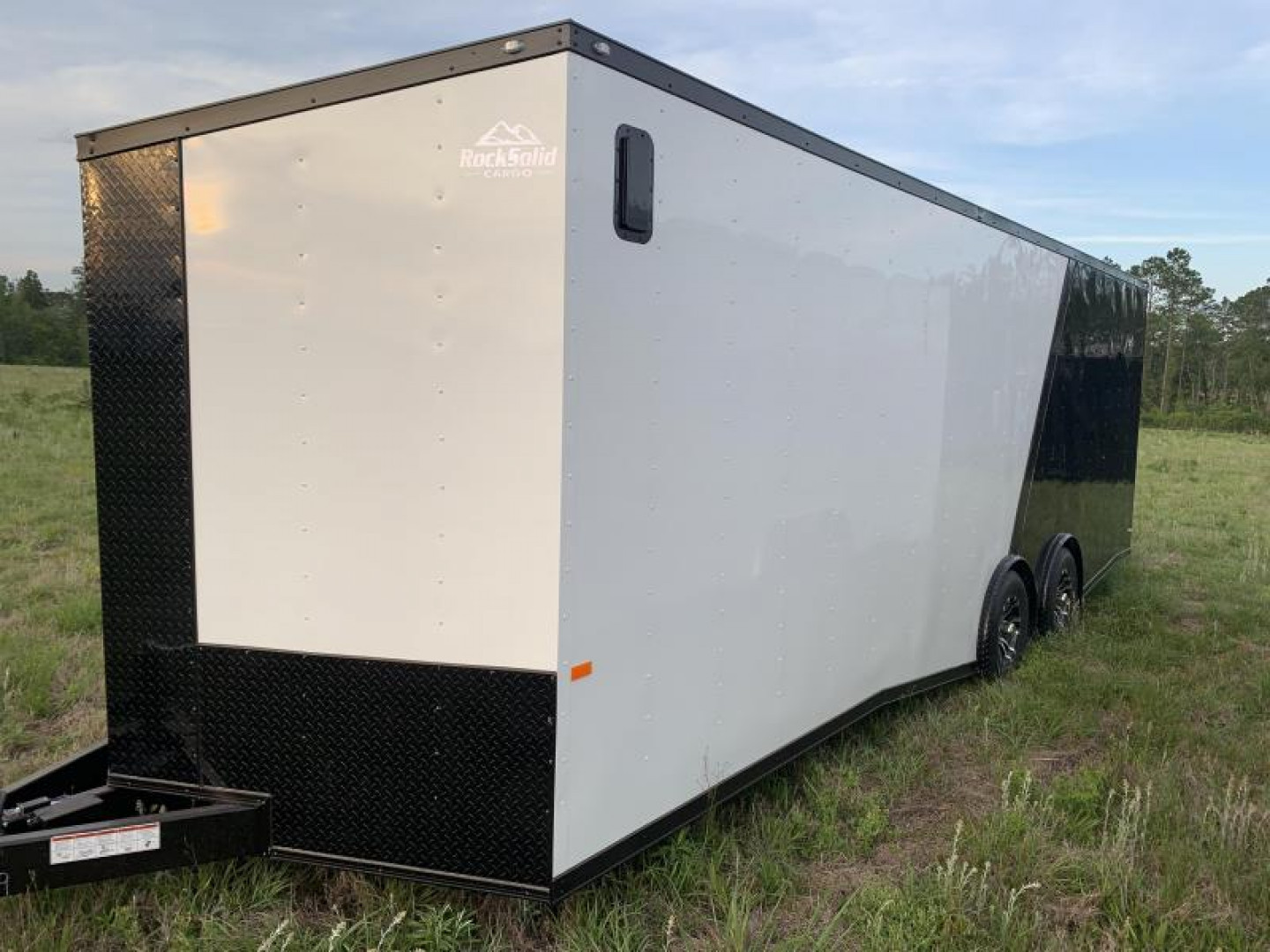 New 8.5x24 Two Tone Color with Blackout Elite Package