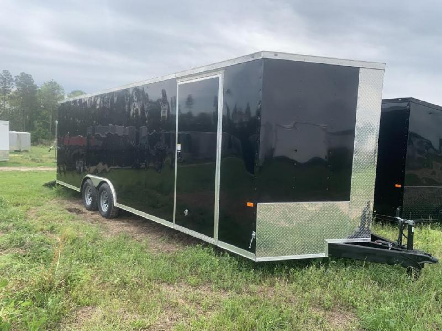 New 8.5x24 - 5200lb Enclosed Car Hauler. Tennessee Florida Alabama North Carolina South Carolina