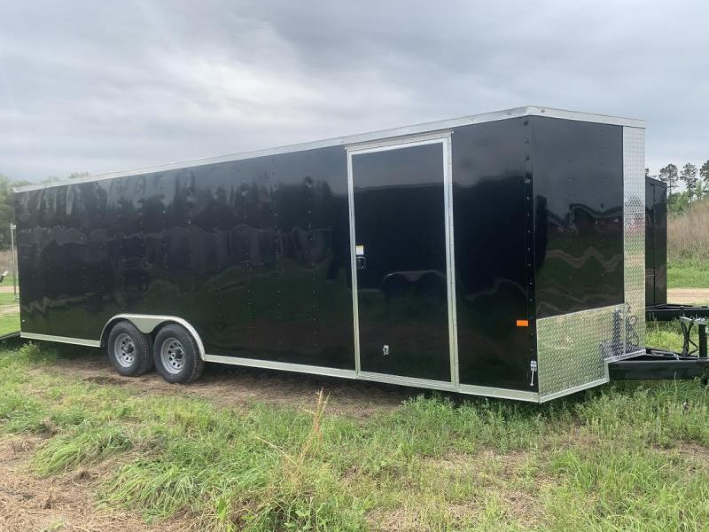 New 8.5x24 - 5200lb Enclosed Car Hauler. Tennessee Florida Alabama North Carolina South Carolina
