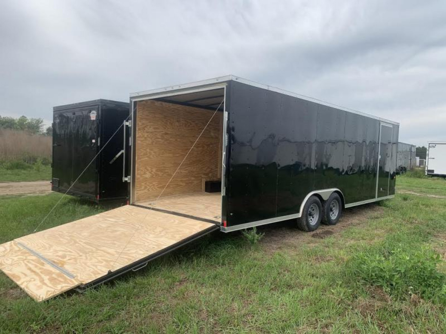 New 8.5x24 - 5200lb Enclosed Car Hauler. Tennessee Florida Alabama North Carolina South Carolina