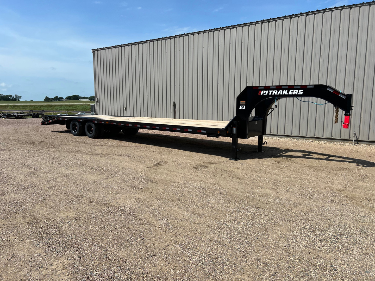 New 2026 PJ Trailers 36 Tandem Dual Gooseneck Flatbed Trailer