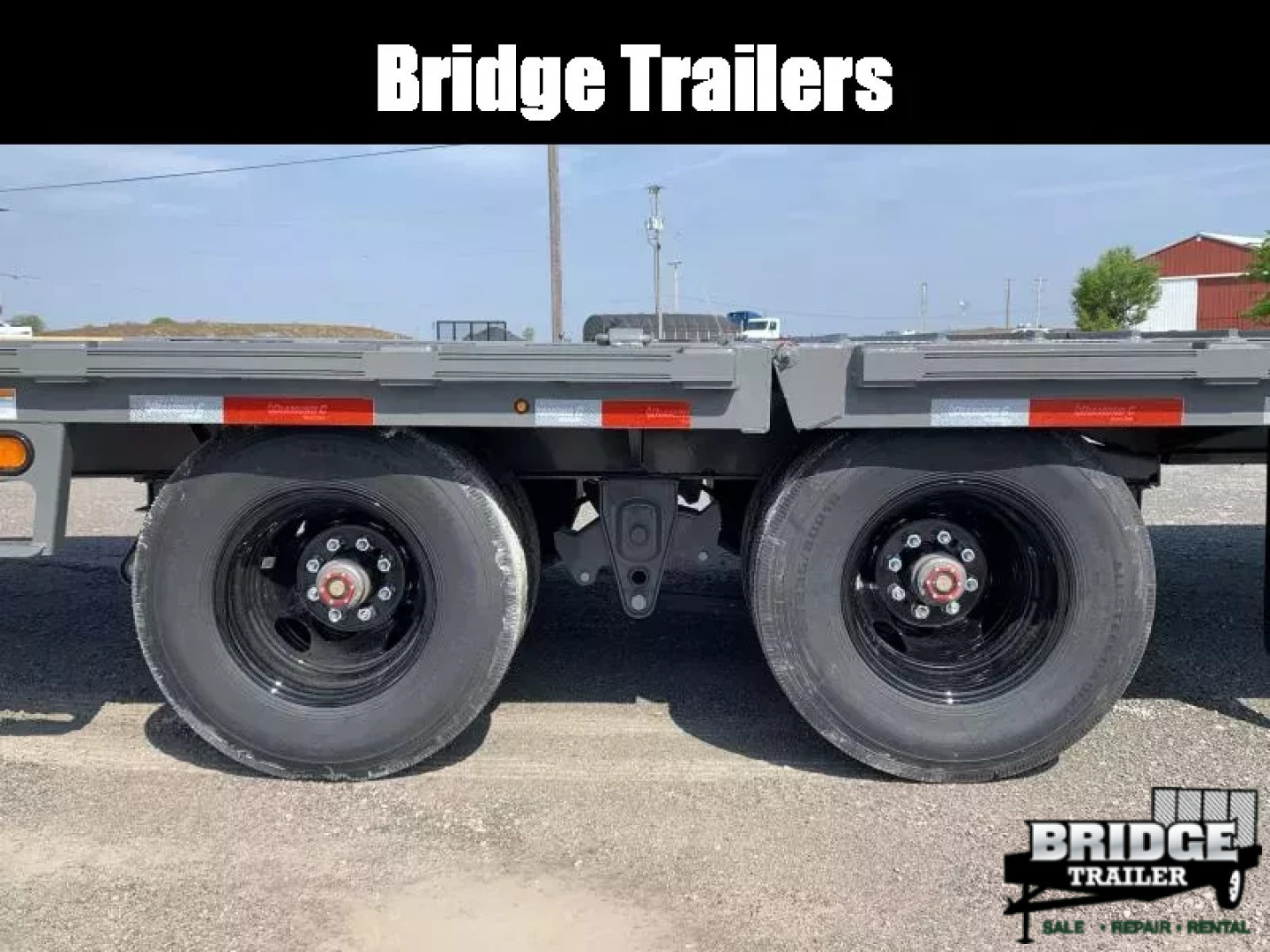 New 2025 Diamond C Trailers FMAX210L32X102HDT (32' X 102") 25K (Pacesetter Ed.) Hydraulic Dovetail Flatbed Trailer