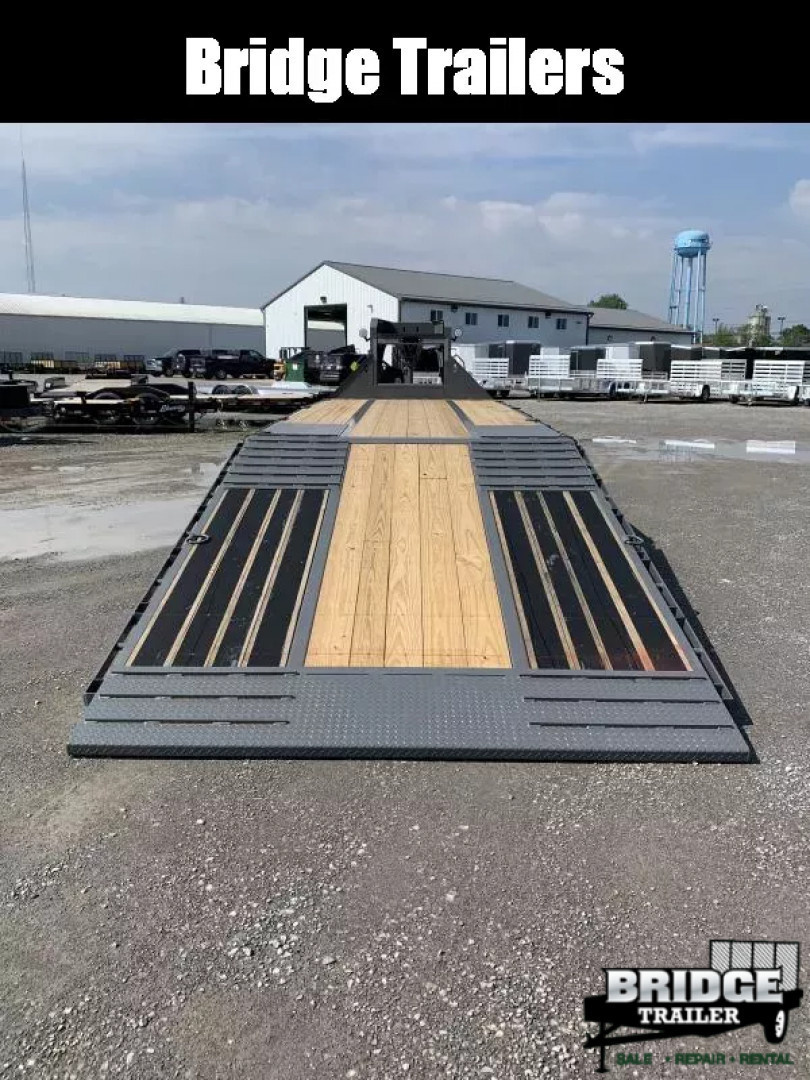 New 2025 Diamond C Trailers FMAX210L32X102HDT (32' X 102") 25K (Pacesetter Ed.) Hydraulic Dovetail Flatbed Trailer
