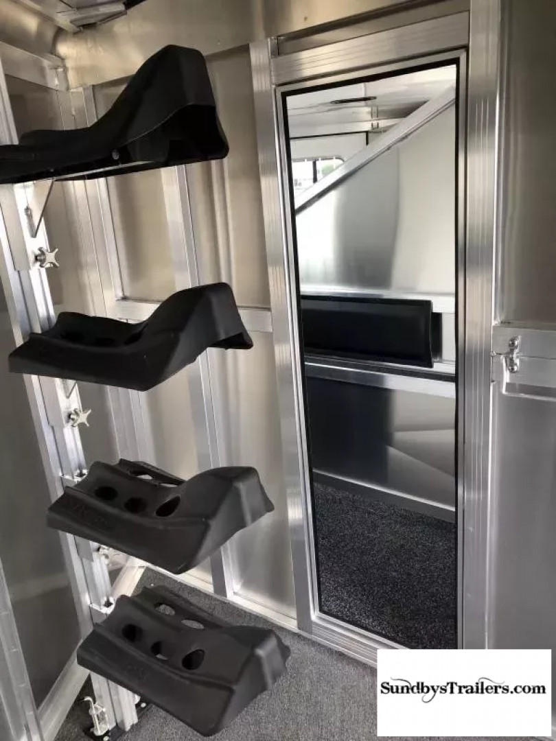 New 2024 Exiss 4Horse Slant GN