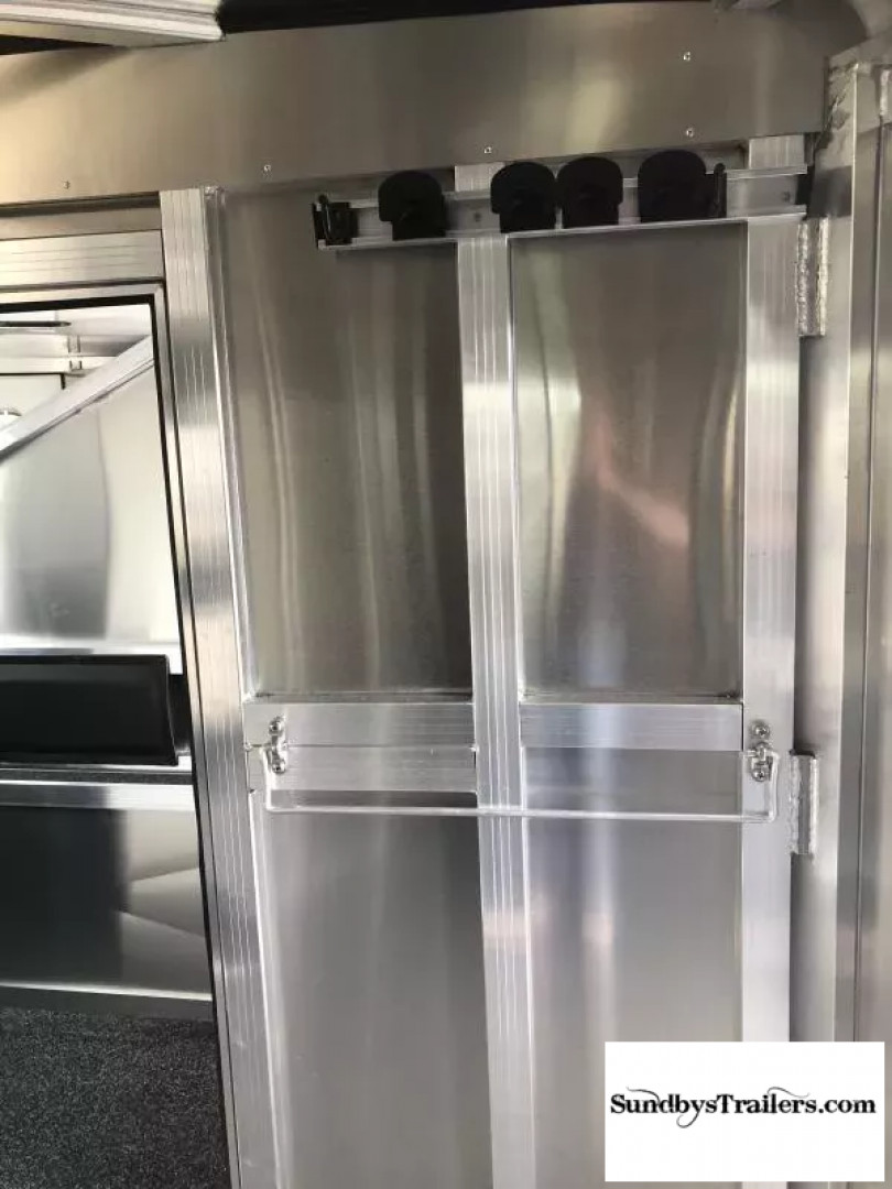 New 2024 Exiss 4Horse Slant GN